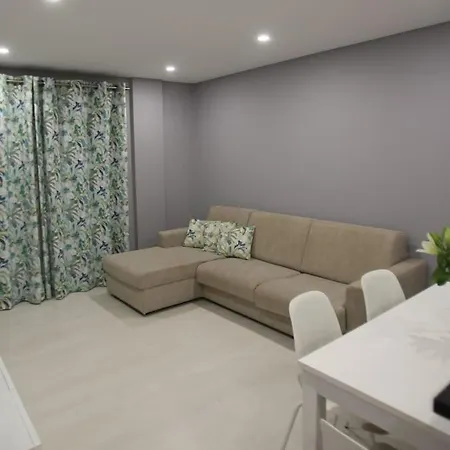 Atlantic Pearl By The Sea - Апартаменты Картейра